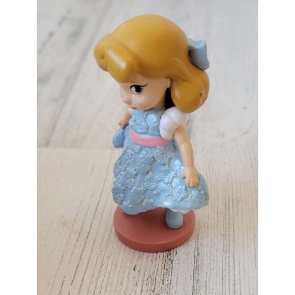Disney Sleeping Beauty toddler Aurora Princess Pixar toy figure - Picture 3 of 6